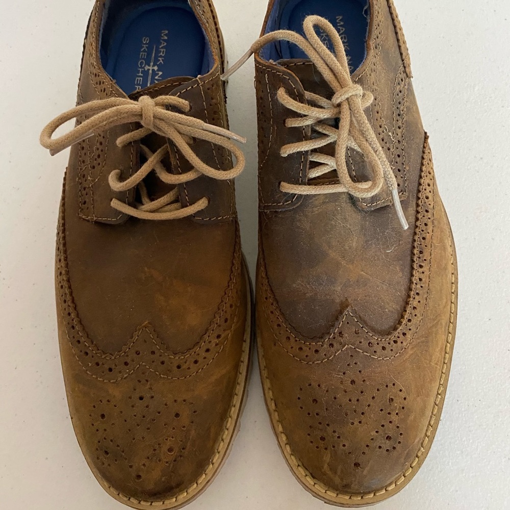 Mens Sketcher wing tips
